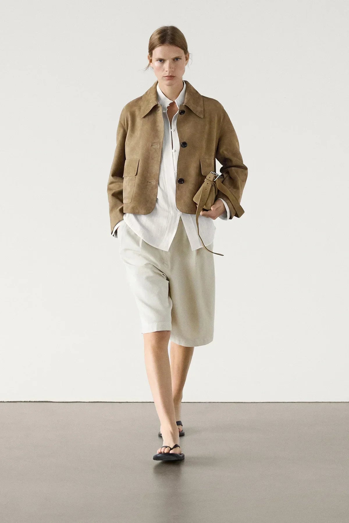 Arletta - Langärmlige Jacke mit Kragen