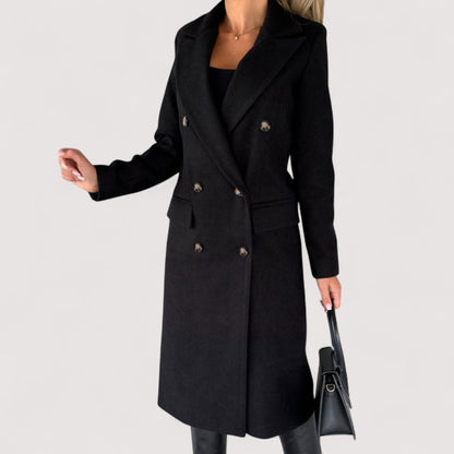 Kia™ | Langer und eleganter Mantel