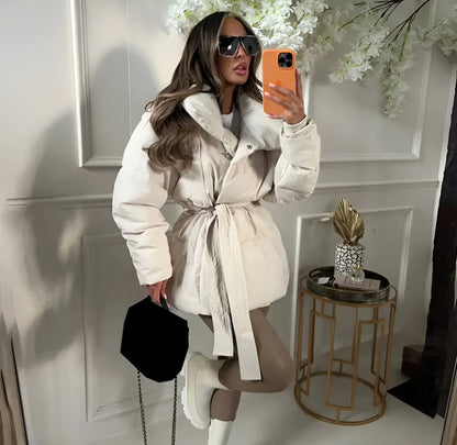 Keira | Pufferjacke mit Reißverschluss und Taillengürtel