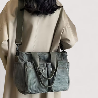 Selma™ | Geräumige Cord-Umhängetasche